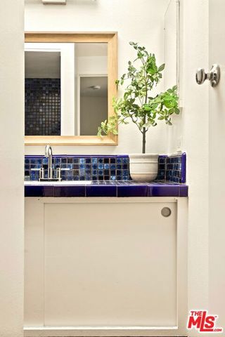 1701 Clinton Street 321, Los Angeles, CA 90026