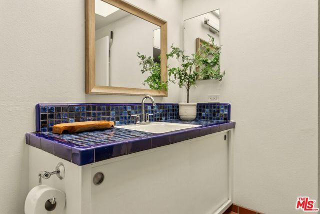 1701 Clinton Street 321, Los Angeles, CA 90026