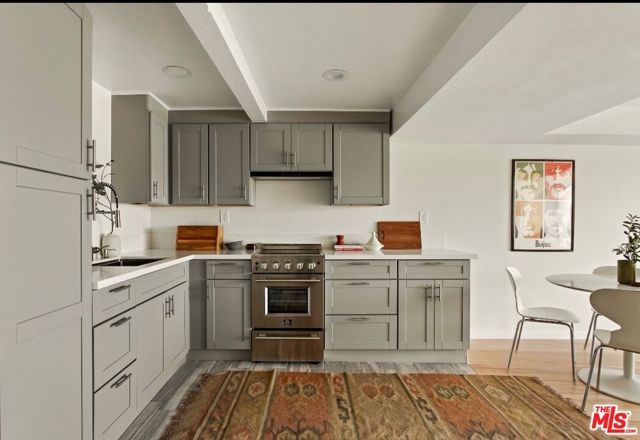 1701 Clinton Street 321, Los Angeles, CA 90026
