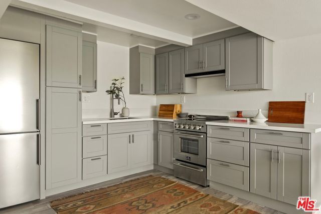 1701 Clinton Street 321, Los Angeles, CA 90026