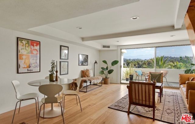 1701 Clinton Street 321, Los Angeles, CA 90026