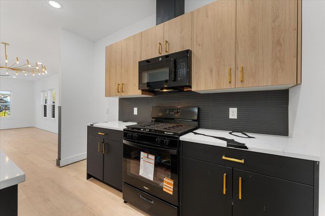 1025 Calvin Avenue, Houston, TX 77088