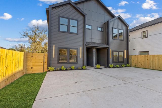 1025 Calvin Avenue, Houston, TX 77088