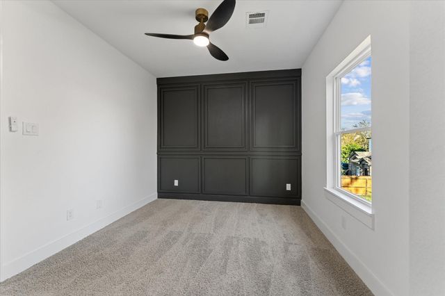 1025 Calvin Avenue, Houston, TX 77088