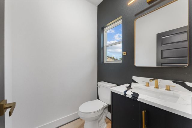 1025 Calvin Avenue, Houston, TX 77088