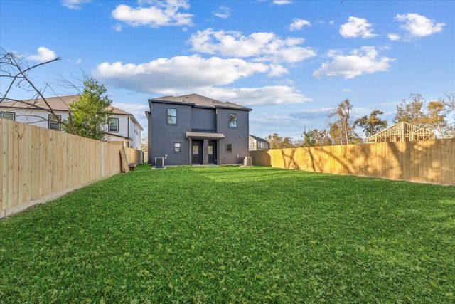 1025 Calvin Avenue, Houston, TX 77088