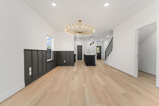 1025 Calvin Avenue, Houston, TX 77088