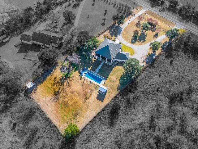 7811 Fm 902, Sherman, TX 75092