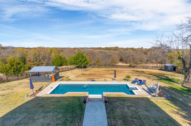 7811 Fm 902, Sherman, TX 75092