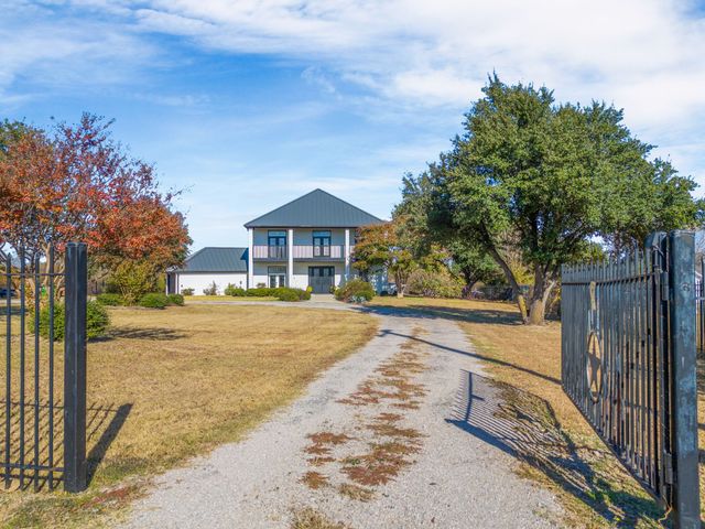 7811 Fm 902, Sherman, TX 75092