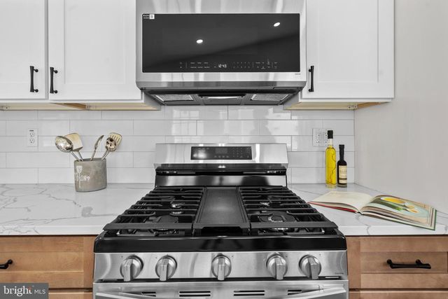 346 MORRIS RD, Wayne, PA 19087