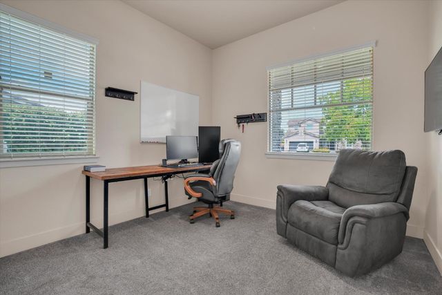 1244 Bluegrass Ct, Oakdale, CA 95361