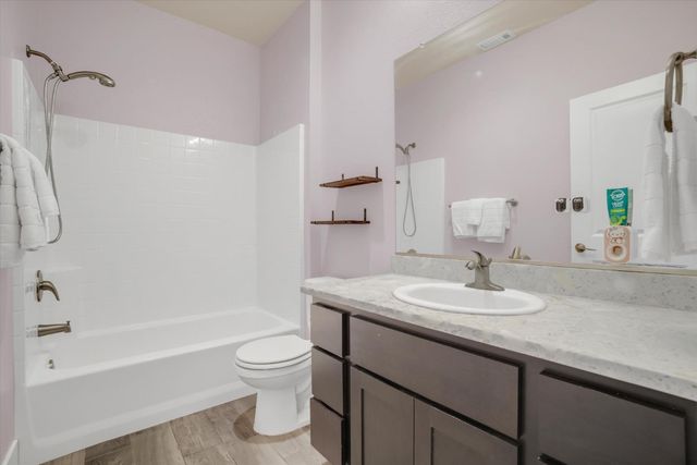 1244 Bluegrass Ct, Oakdale, CA 95361