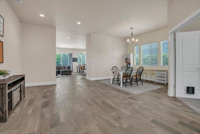1244 Bluegrass Ct, Oakdale, CA 95361