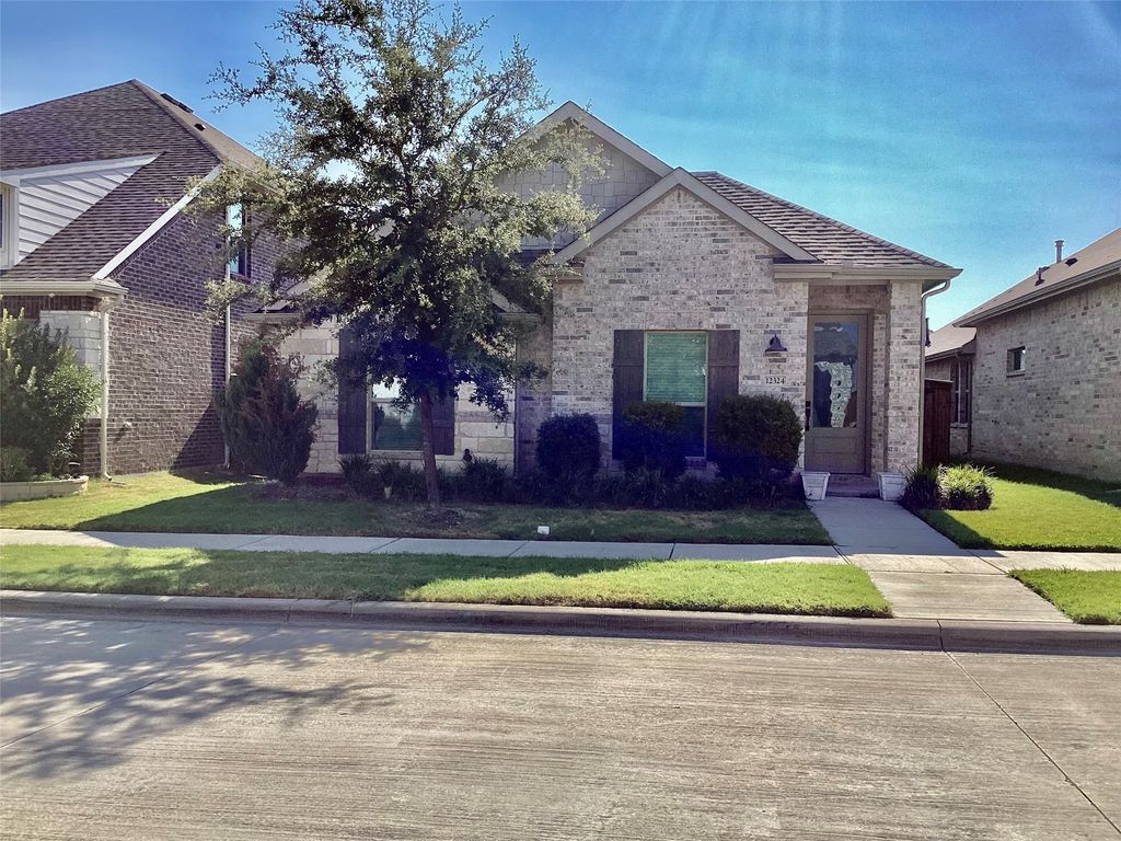 12324 Hulson Trail, Fort Worth, TX 76052