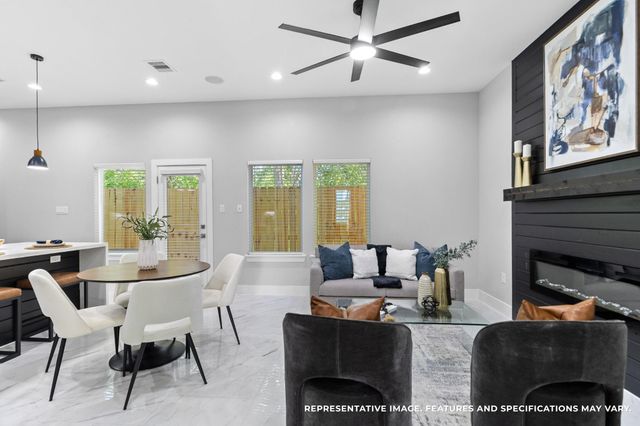 825 Paul Quinn Street B, Houston, TX 77091