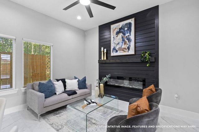 825 Paul Quinn Street B, Houston, TX 77091