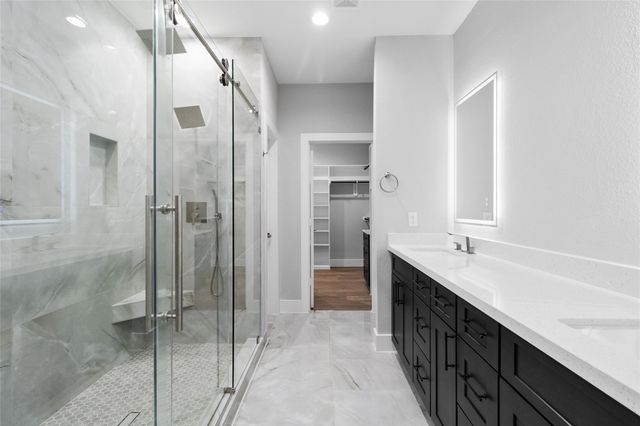 825 Paul Quinn Street B, Houston, TX 77091