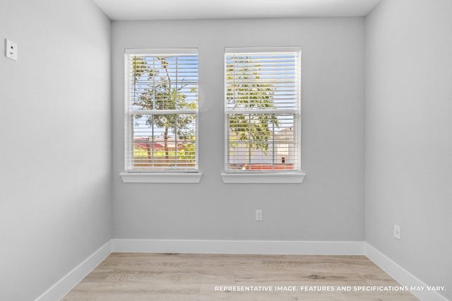 825 Paul Quinn Street B, Houston, TX 77091
