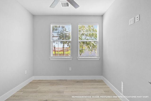 825 Paul Quinn Street B, Houston, TX 77091