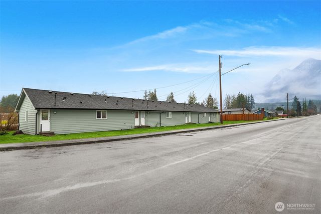 1015 Madison Avenue, Darrington, WA 98241