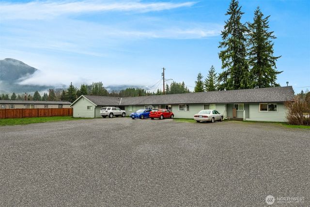 1015 Madison Avenue, Darrington, WA 98241
