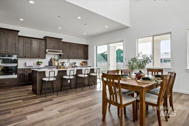 4893 W River Oaks Ct, Meridian, ID 83646