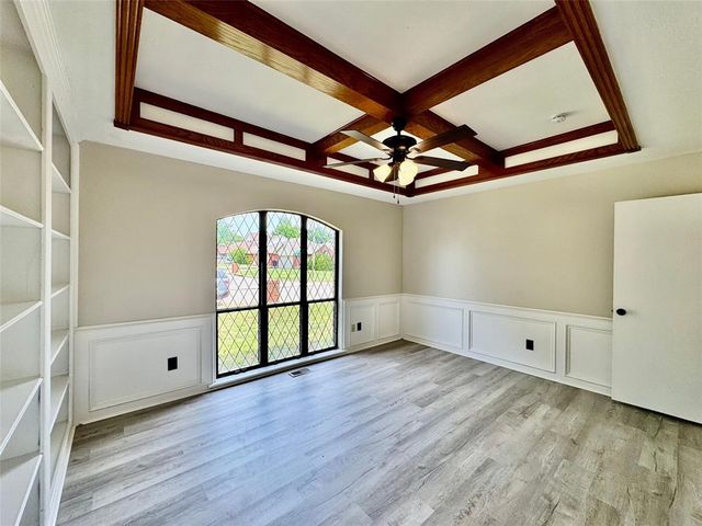 11724 SW 7th Street, Yukon, OK 73099