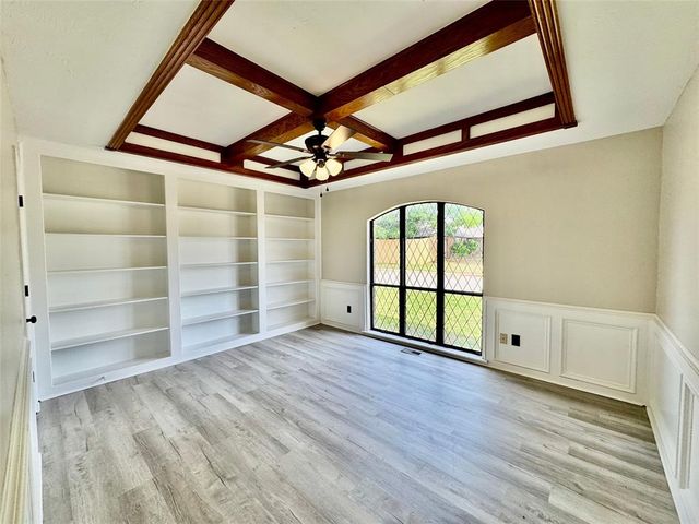 11724 SW 7th Street, Yukon, OK 73099