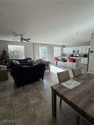 4431 Creekside Cavern Avenue, North Las Vegas, NV 89084