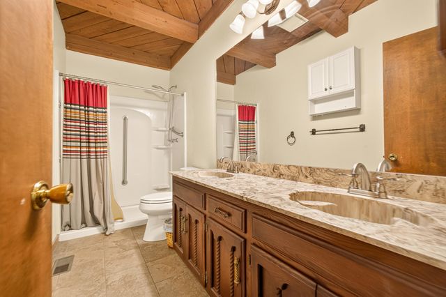 251 Sichler Drive SW, Los Lunas, NM 87031