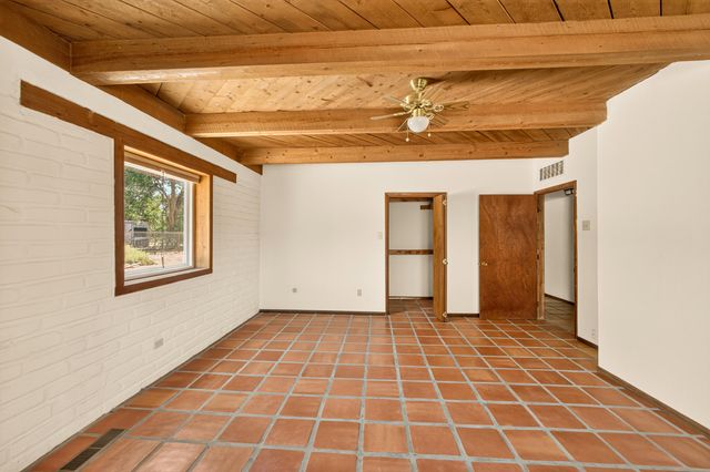 251 Sichler Drive SW, Los Lunas, NM 87031