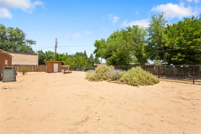 251 Sichler Drive SW, Los Lunas, NM 87031