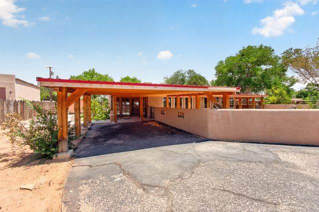 251 Sichler Drive SW, Los Lunas, NM 87031