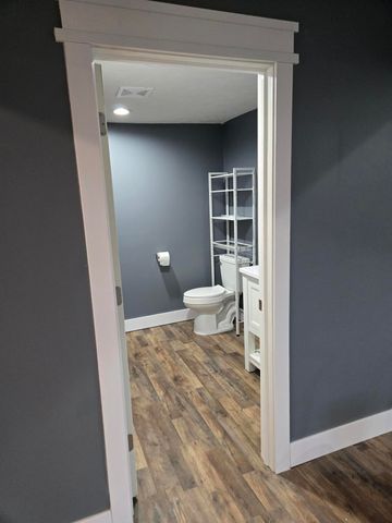 114 W Berry Avenue, Lansing, MI 48910