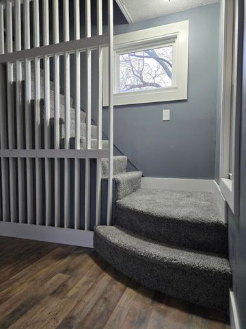 114 W Berry Avenue, Lansing, MI 48910