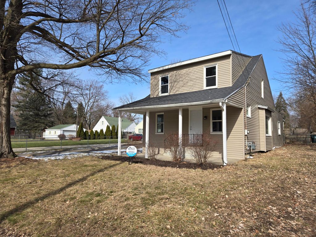 114 W Berry Avenue, Lansing, MI 48910