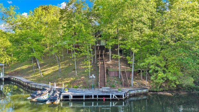 500 Cartwright Road, Titus, AL 36080