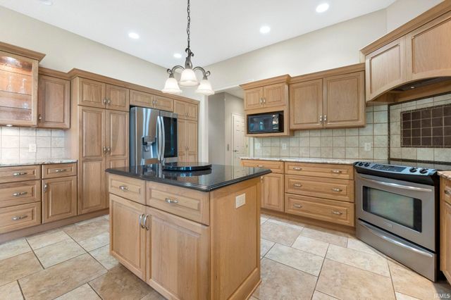 1618 Autumn Run, Fort Wayne, IN 46845