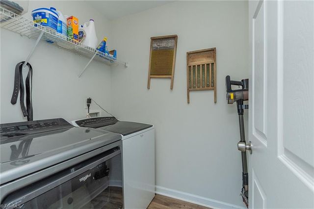 929 Peachtree Meadows Circle, Kernersville, NC 27284
