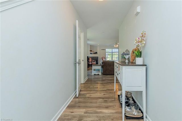 929 Peachtree Meadows Circle, Kernersville, NC 27284
