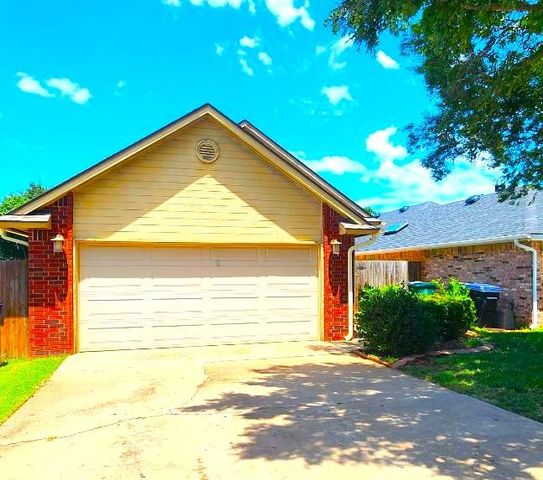 13821 Pawnee Drive, Edmond, OK 73013