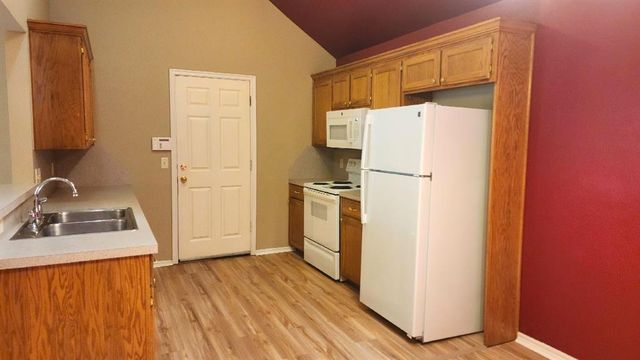 13821 Pawnee Drive, Edmond, OK 73013