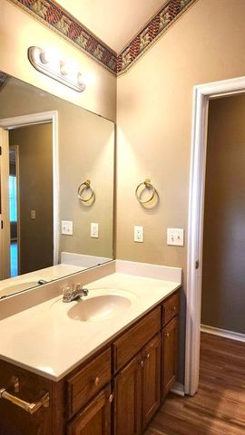 13821 Pawnee Drive, Edmond, OK 73013