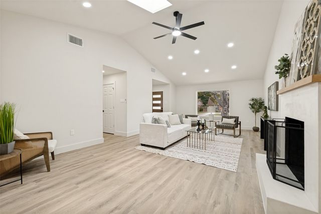 2931 Maydelle Lane, Farmers Branch, TX 75234