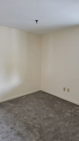 996 East Street 6, Walpole, MA 02081