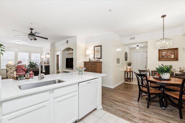 2801 Chancellorsville Dr Apt 917, Tallahassee, FL 32312