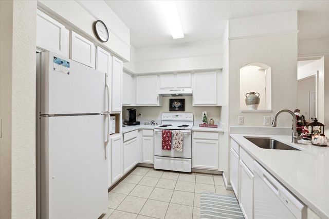 2801 Chancellorsville Dr Apt 917, Tallahassee, FL 32312