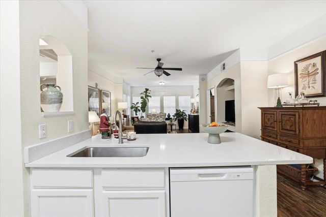 2801 Chancellorsville Dr Apt 917, Tallahassee, FL 32312