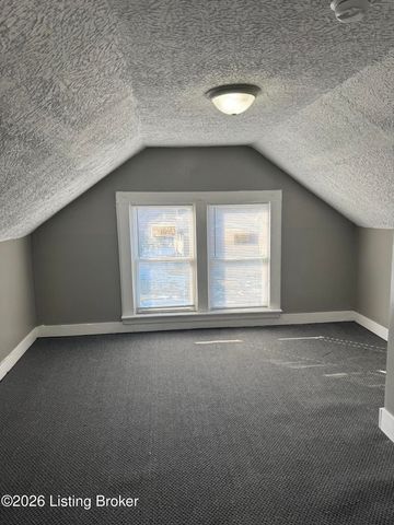 829 S 37th St, Louisville, KY 40211